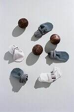 テンベア×MHL.“経年変化を楽しむ”キャンバスバッグ、2WAYショルダートートなど｜写真7