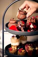 チョコレート尽くしのアフタヌーンティーが銀座で、”とろり”とチョコクリーム溢れるフレンチトースト｜写真5