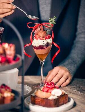 チョコレート尽くしのアフタヌーンティーが銀座で、”とろり”とチョコクリーム溢れるフレンチトースト｜写真6