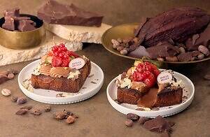 チョコレート尽くしのアフタヌーンティーが銀座で、”とろり”とチョコクリーム溢れるフレンチトースト｜写真1