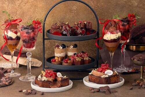 チョコレート尽くしのアフタヌーンティーが銀座で、”とろり”とチョコクリーム溢れるフレンチトースト