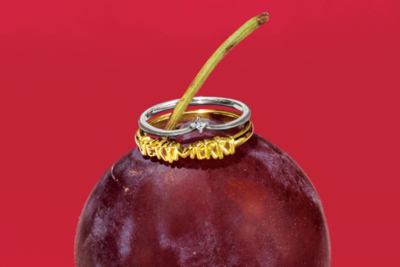 eteの25年クリスマスジュエリー、“スノードーム”着想ぷっくりピアス＆カラフルな天然石リング