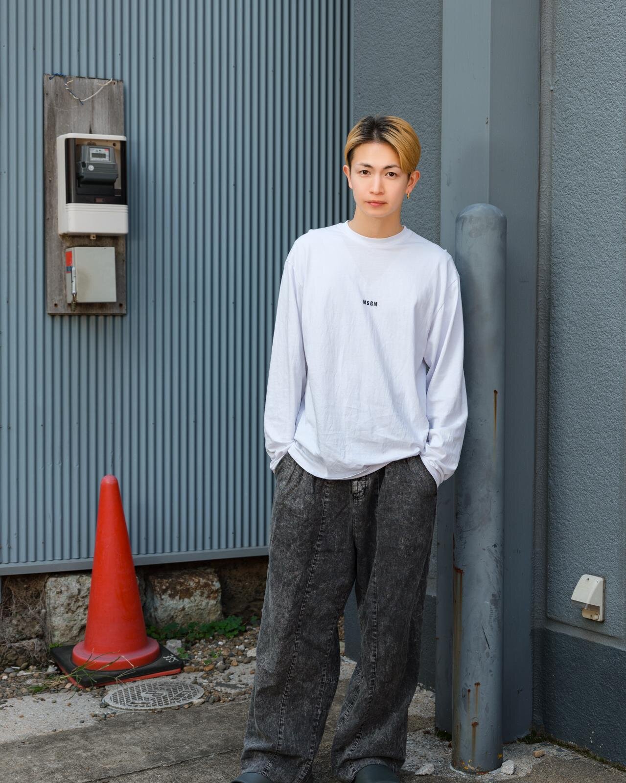 舞台『Too Young』新宿歌舞伎町での群像劇、調査員宮﨑秋人＆“界隈”の顔役綱啓永にインタビュー｜写真11