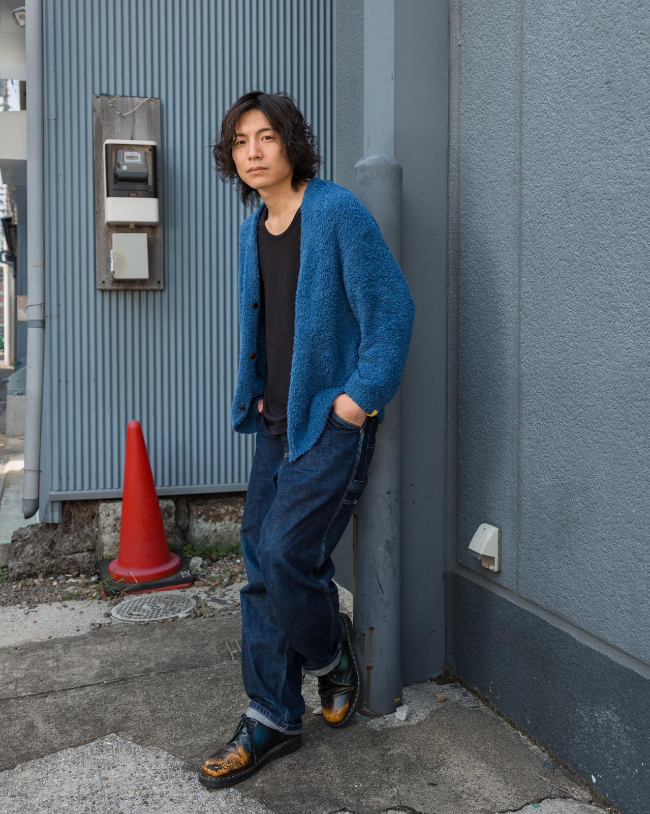 舞台『Too Young』新宿歌舞伎町での群像劇、調査員宮﨑秋人＆“界隈”の顔役綱啓永にインタビュー｜写真9