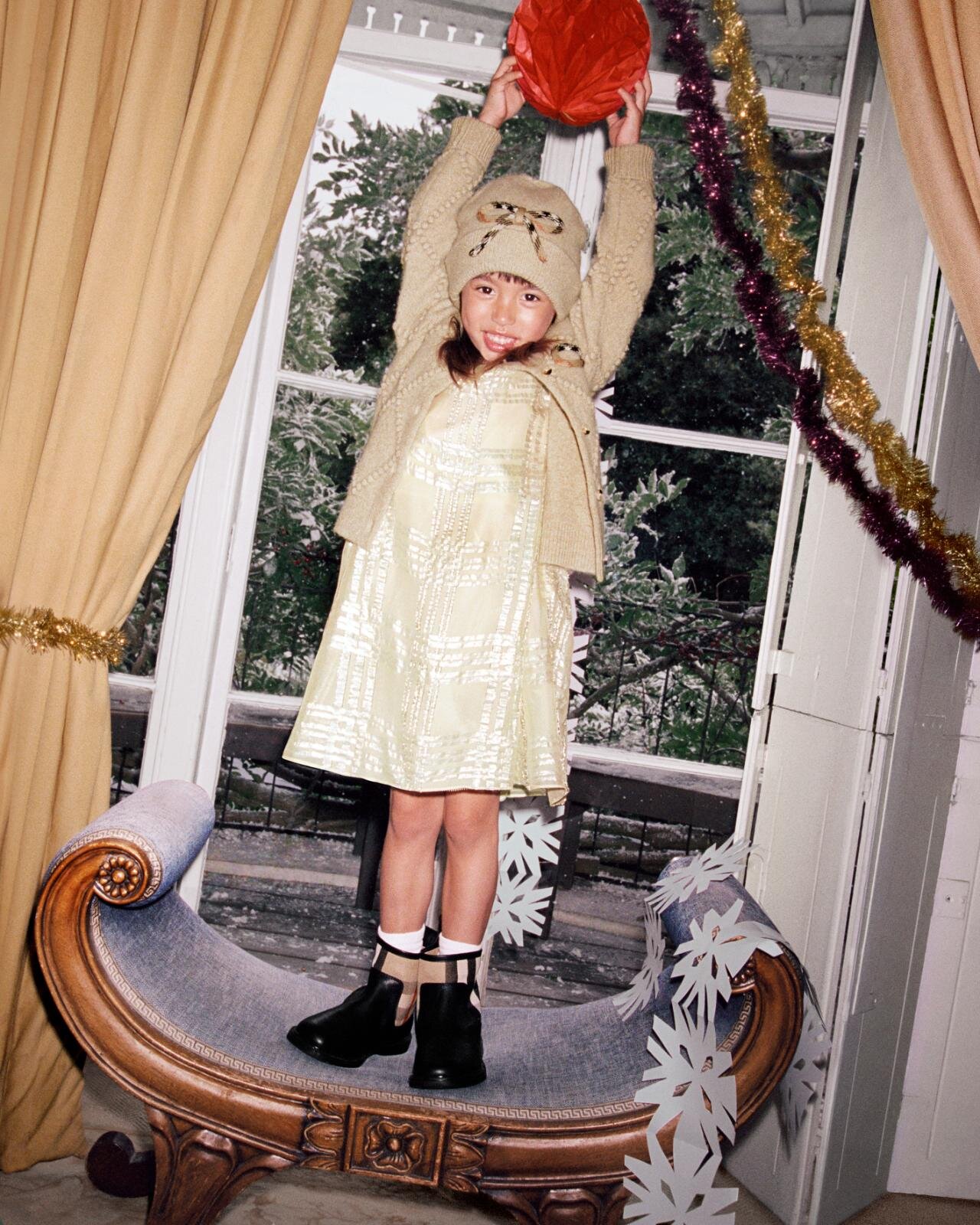 バーバリー“チェック柄”カシミヤマフラー、ふんわりアルパカウールブレンドのストールも｜写真5