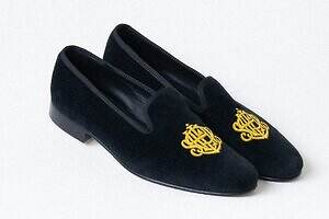 トリッカーズの“刺繍ベルベット”シューズやクロケット＆ジョーンズの菱形ローファー、シップスで