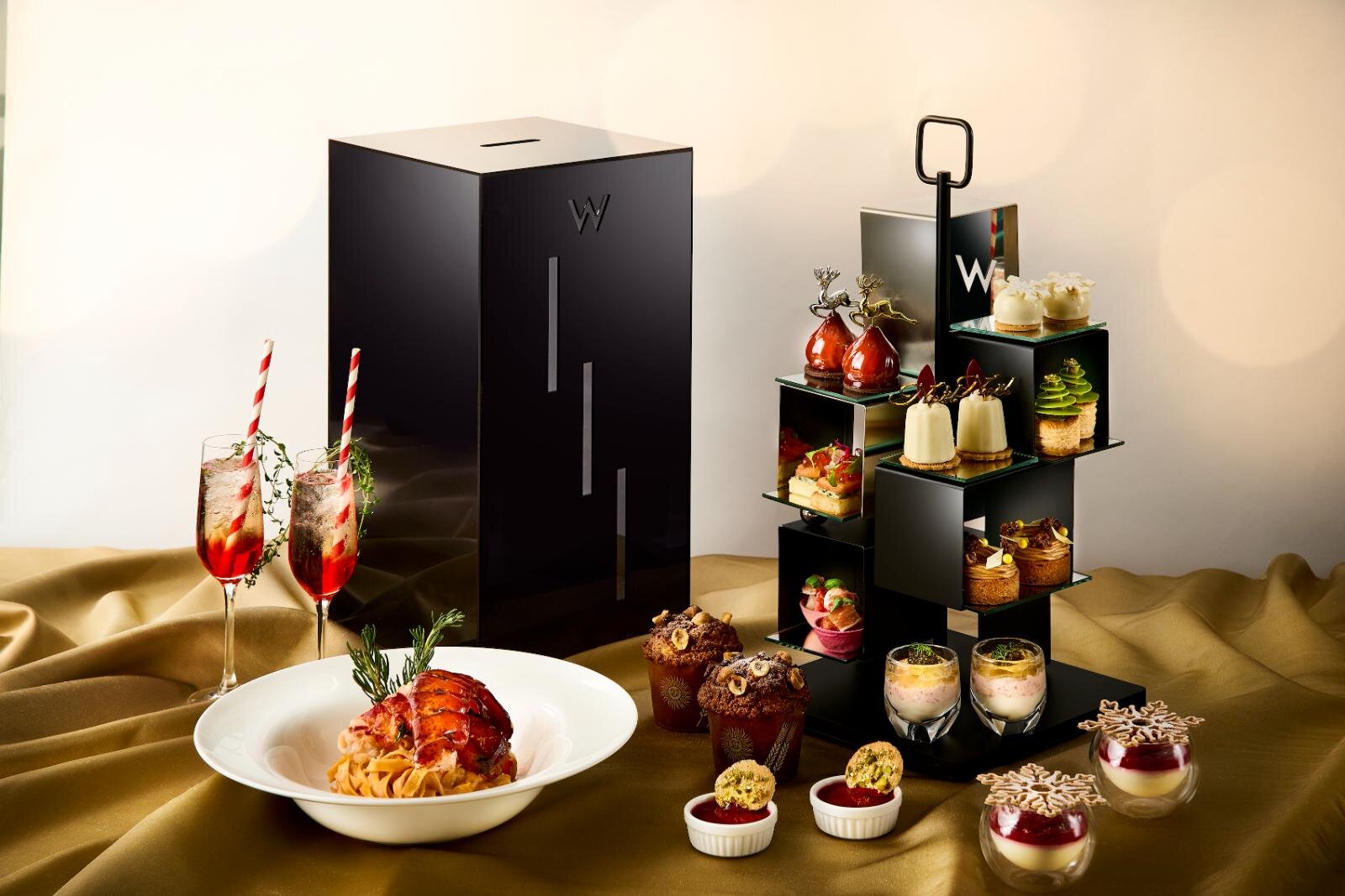 W大阪のクリスマスアフタヌーンティー、キャンドル型ホワイトチョコムースやパネトーネなど｜写真2