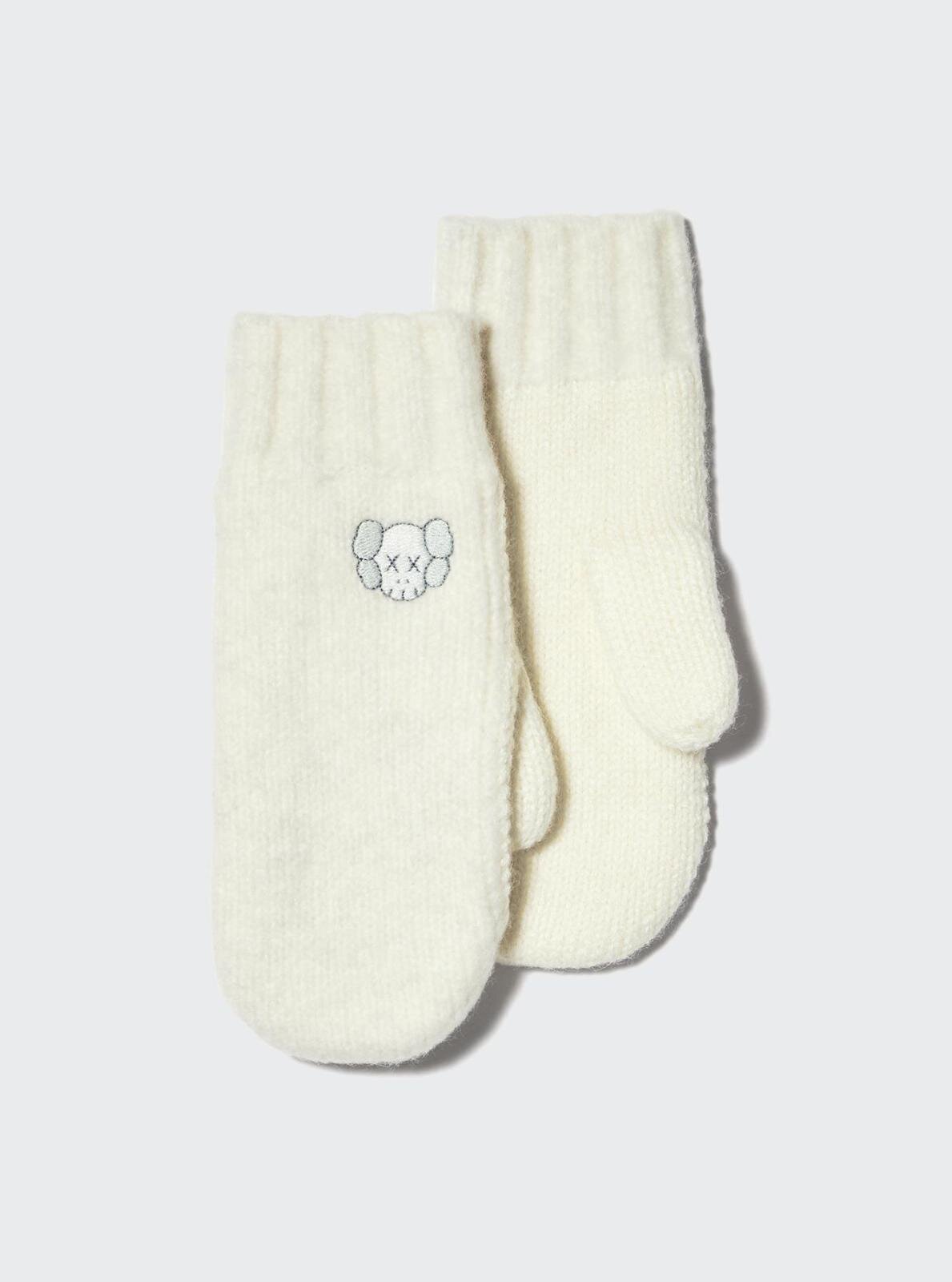 ユニクロ×KAWSニットウェア、カシミヤセーターや“XX刺繍”のヒートテックニットマフラー｜写真23