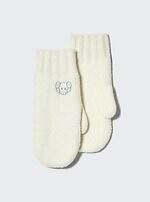 ユニクロ×KAWSニットウェア、カシミヤセーターや“XX刺繍”のヒートテックニットマフラー｜写真23