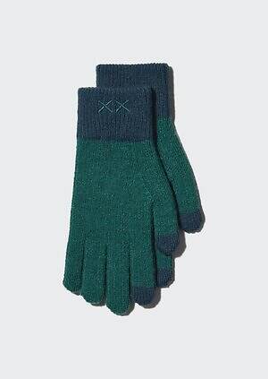 ユニクロ×KAWSニットウェア、カシミヤセーターや“XX刺繍”のヒートテックニットマフラー｜写真18