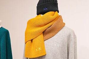 ユニクロ×KAWSニットウェア、カシミヤセーターや“XX刺繍”のヒートテックニットマフラー｜写真46