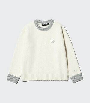 ユニクロ×KAWSニットウェア、カシミヤセーターや“XX刺繍”のヒートテックニットマフラー｜写真29