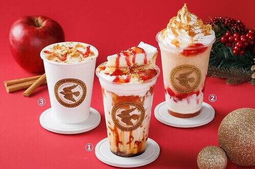 チーズガーデン25年クリスマス、“アップルパイ”着想丸ごとレアチーズケーキのせドリンクなど