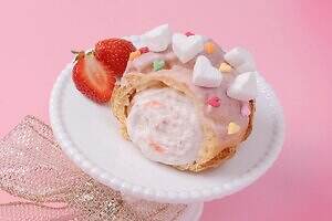 ビアードパパ×「プリキュア」苺ミルクシュークリーム、ハート型マシュマロを“可愛く”トッピング