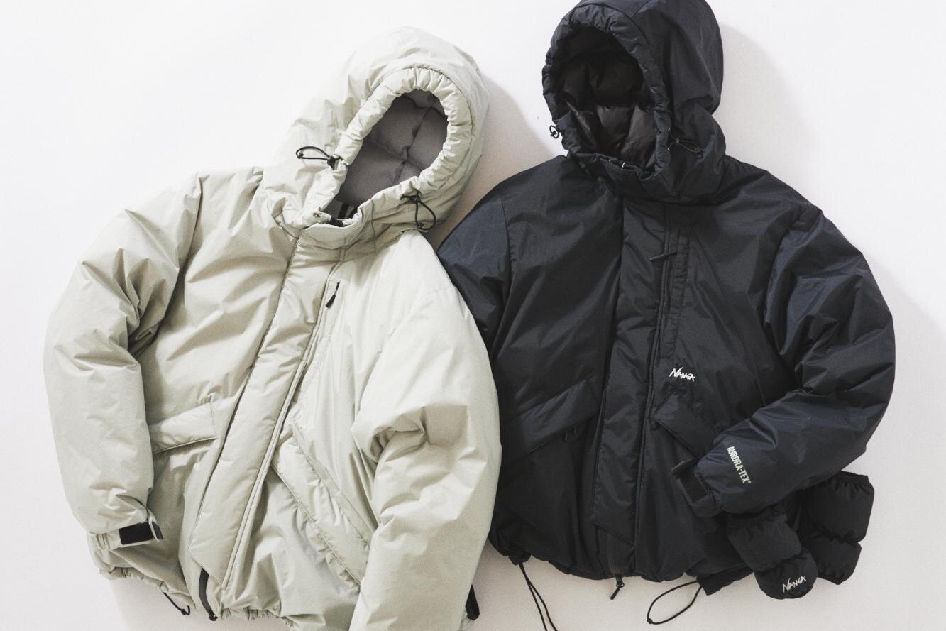 ジャーナル スタンダード レリューム×ナンガ防水透湿素材のダウンジャケット、カラビナ付きグローブ付属