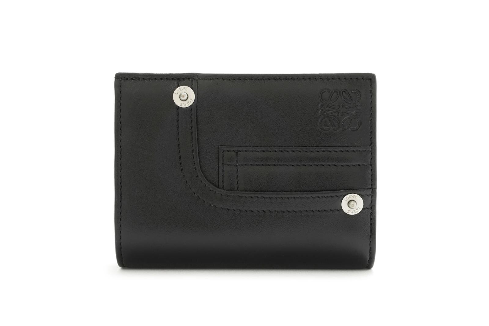 ロエベから“ジーンズ風”リベット＆ダブルステッチの2つ折りメンズ財布