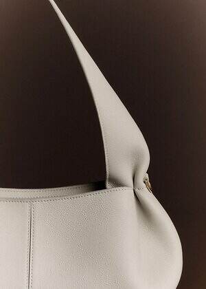 ポレーヌのアイコンバッグ「ヌメロ・ヌフ」から初のショルダータイプ、曲線フォルム×上質レザー｜写真6