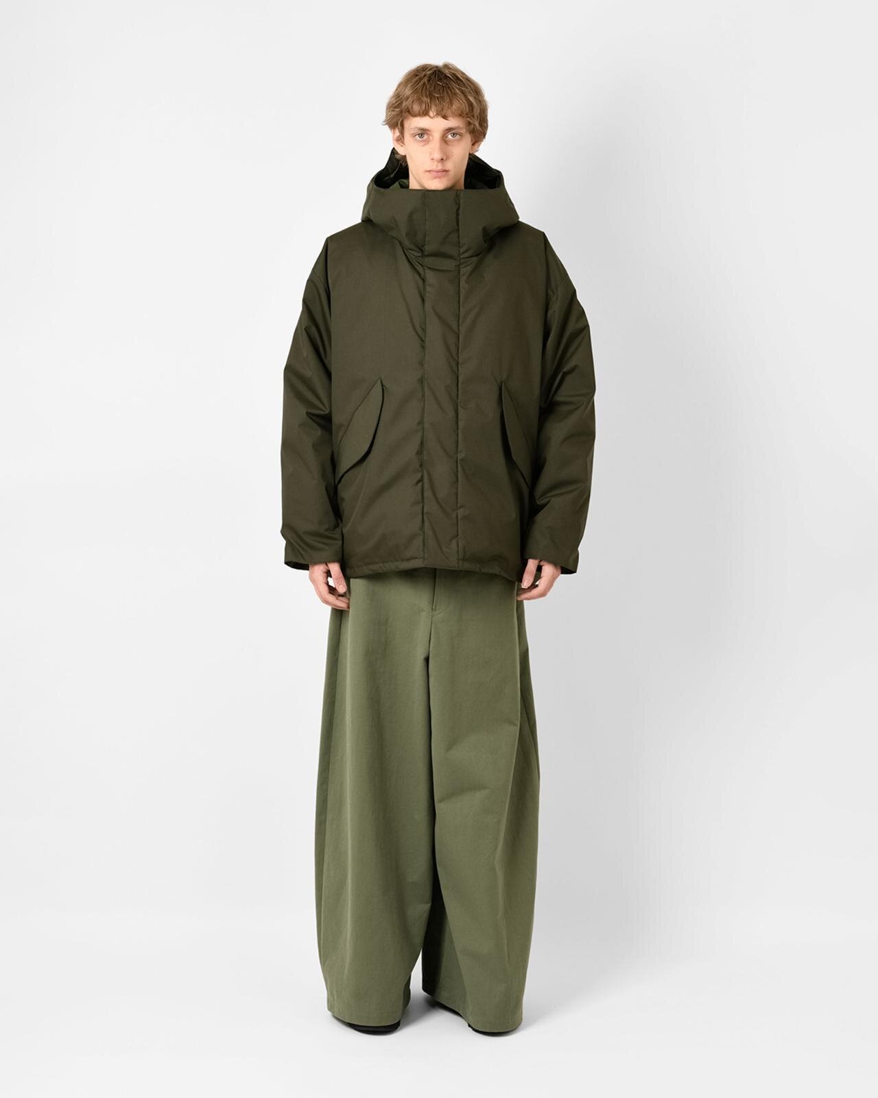 ラッド ミュージシャン×ザンターの超軽量ダウンジャケット、ミニマルなボックスシルエット｜写真4