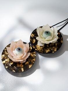 貴和製作所“フラワービーズ”煌めくピンクスニーカー＆クリスタルのリボンクリップ、ラフォーレ原宿で｜写真7