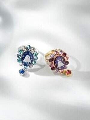 貴和製作所“フラワービーズ”煌めくピンクスニーカー＆クリスタルのリボンクリップ、ラフォーレ原宿で｜写真6