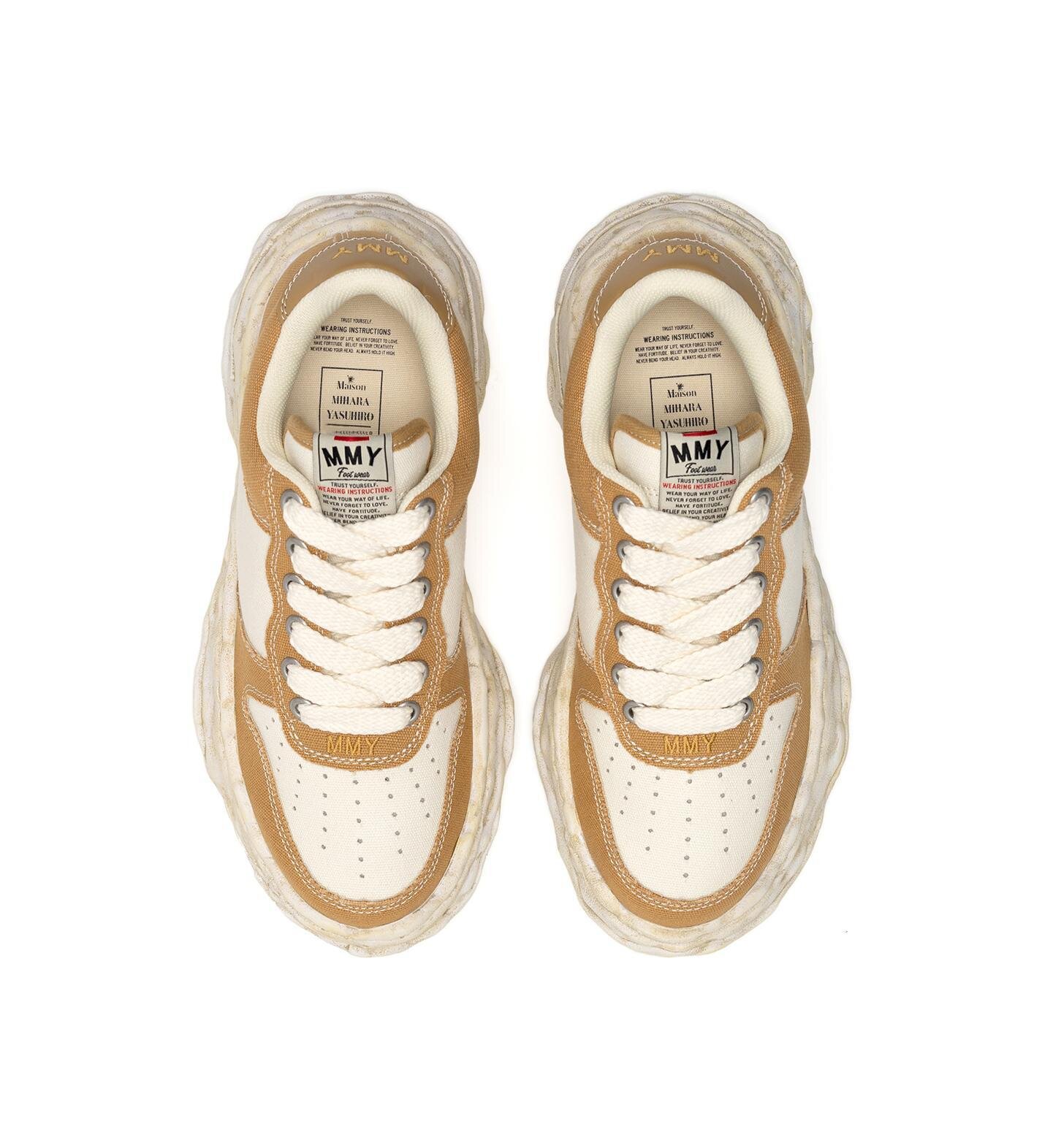 メゾン ミハラヤスヒロ“最大規模”の新旗艦店が神宮前ビルディングに、限定スニーカーも｜写真13