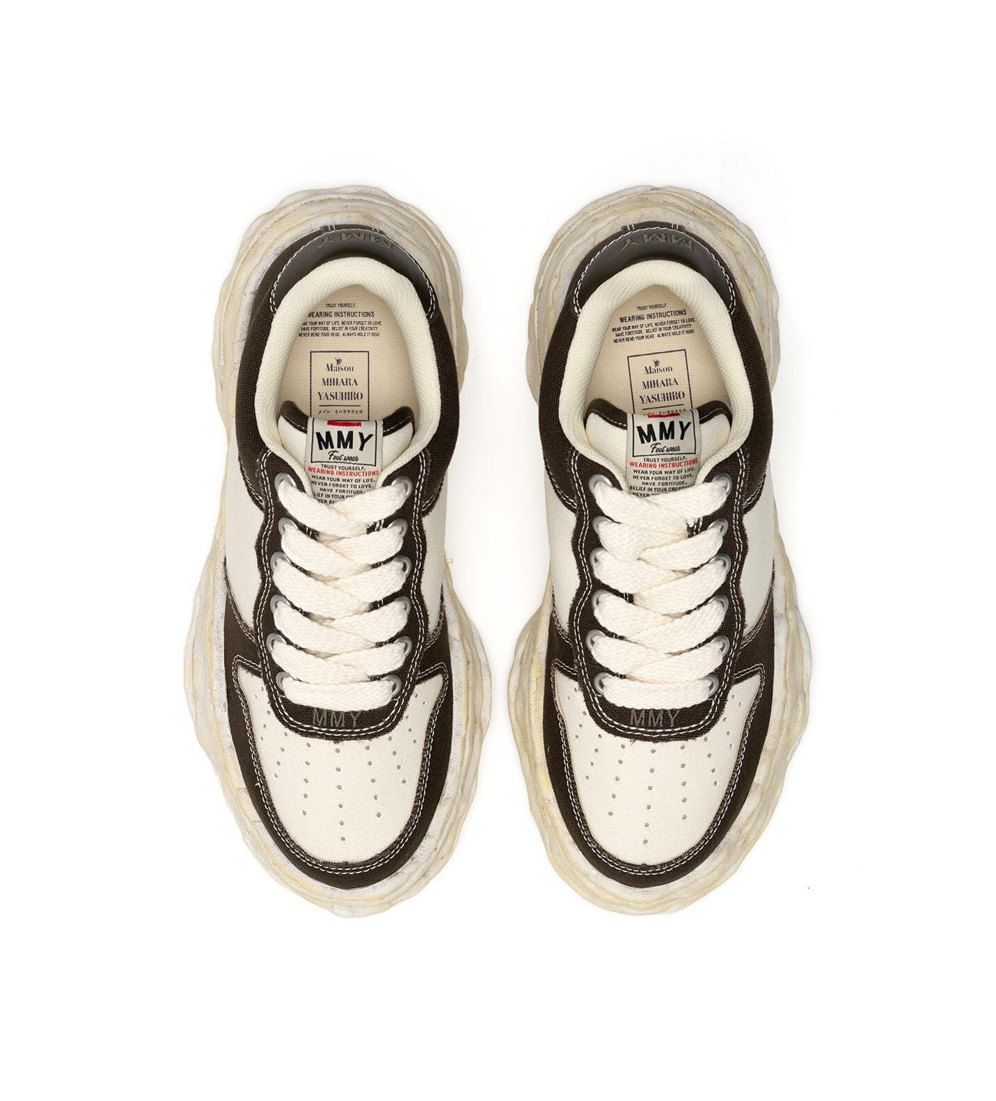 メゾン ミハラヤスヒロ“最大規模”の新旗艦店が神宮前ビルディングに、限定スニーカーも｜写真11