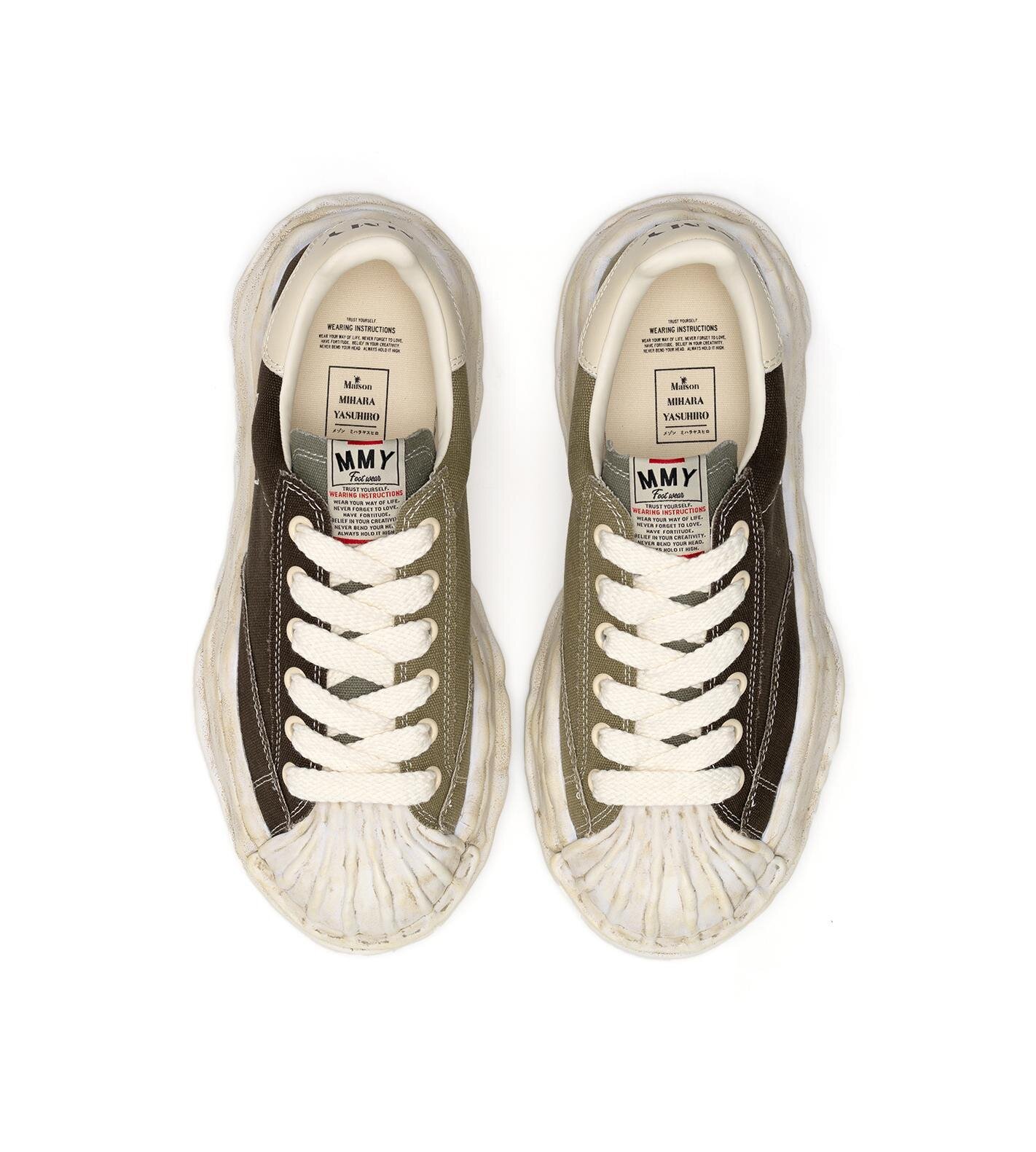 メゾン ミハラヤスヒロ“最大規模”の新旗艦店が神宮前ビルディングに、限定スニーカーも｜写真5