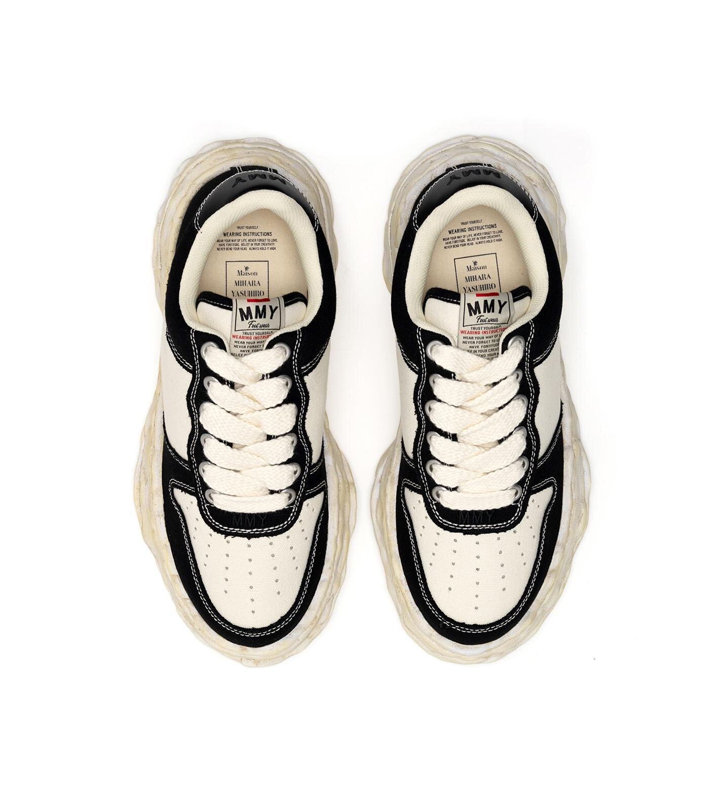 メゾン ミハラヤスヒロ“最大規模”の新旗艦店が神宮前ビルディングに、限定スニーカーも｜写真14