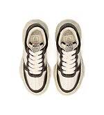 メゾン ミハラヤスヒロ“最大規模”の新旗艦店が神宮前ビルディングに、限定スニーカーも｜写真11