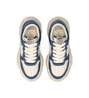 メゾン ミハラヤスヒロ“最大規模”の新旗艦店が神宮前ビルディングに、限定スニーカーも｜写真15