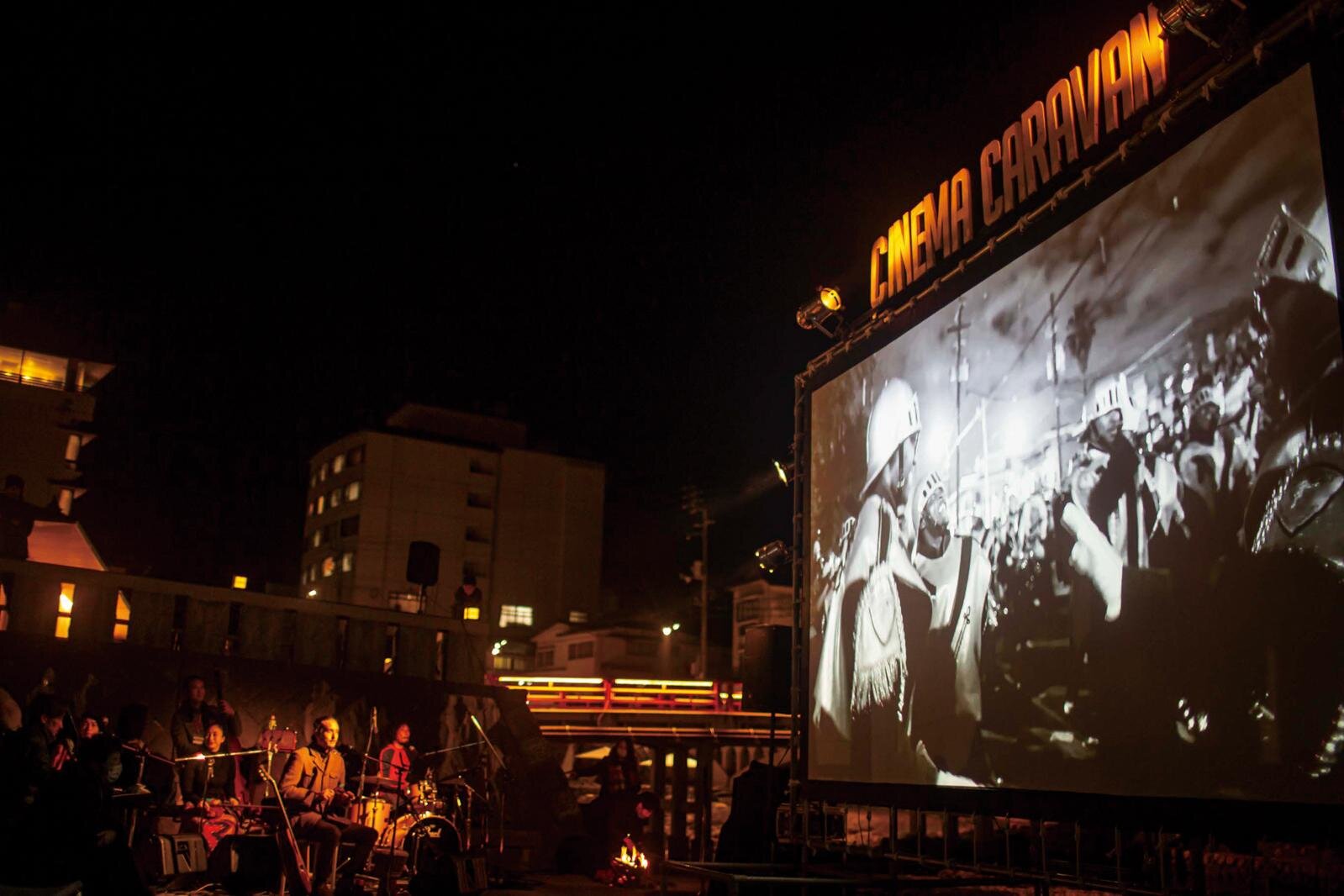 野外シアターイベント「品川国際映画祭」アニメ映画『この世界の片隅に』など36作品を無料上映 - 2025年11月10日〜2025年11月15日開催