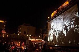 野外シアターイベント「品川国際映画祭」アニメ映画『この世界の片隅に』など36作品を無料上映