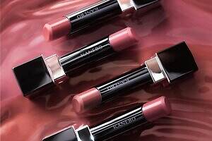 カネボウ2026年春コスメ“美容液リップ”「ルージュスターヴァイブラント」に新色