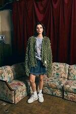 メゾン ミハラヤスヒロ×GDC、“赤い8芒星”刺繍のスニーカー＆熊と鷹のサテンブルゾン｜写真28