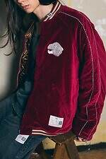 メゾン ミハラヤスヒロ×GDC、“赤い8芒星”刺繍のスニーカー＆熊と鷹のサテンブルゾン｜写真27