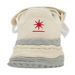 メゾン ミハラヤスヒロ×GDC、“赤い8芒星”刺繍のスニーカー＆熊と鷹のサテンブルゾン｜写真11