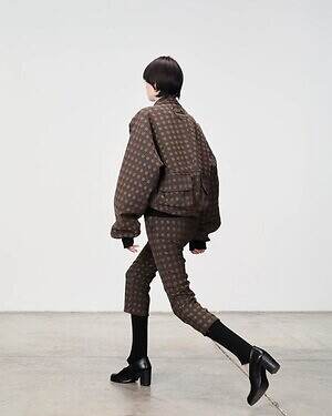 エドワード・カミング(EDWARD CUMING) 2025-26年秋冬ウィメンズ&メンズコレクション  - 写真24