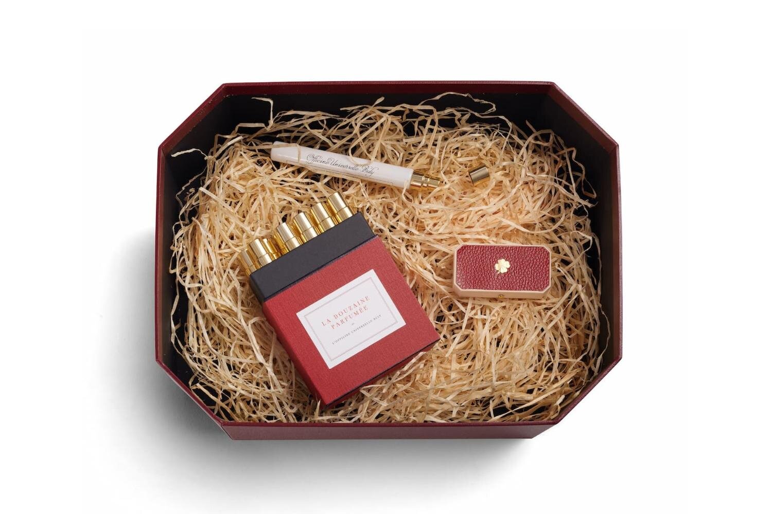 オフィシーヌ・ユニヴェルセル・ビュリー“八角形”のギフトボックス、フレグランスやスキンケアキット