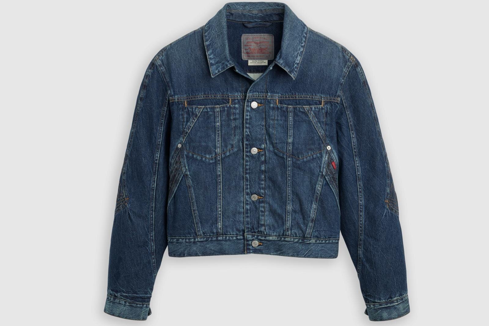 リーバイス×キコ・コスタディノフ、ヴィンテージ風デニムジャケット＆“サテン襟”のブレザー
