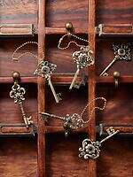 青山デカーボ(Aoyama decarbo) クリスマスエンブレム缶｜写真4