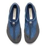 東京デザインスタジオ ニューバランス“トグル付き”スリッポンシューズ、ブラウン＆ネイビーのヌバックで｜写真3