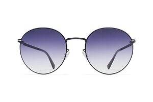 マイキータのアイウェア、“ネイビー×グレー”のグラデーションサングラス＆オーロラフレーム｜写真4