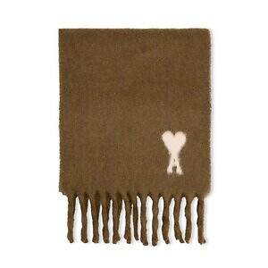 S'YTEの刺繍トレンチコートやアミ パリスの“ハートロゴ”マフラー、渋谷パルコ6周年で｜写真4