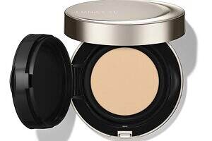 ルナソル2026年春ベースメイク“透明感ツヤ肌”の美容液メッシュファンデーション