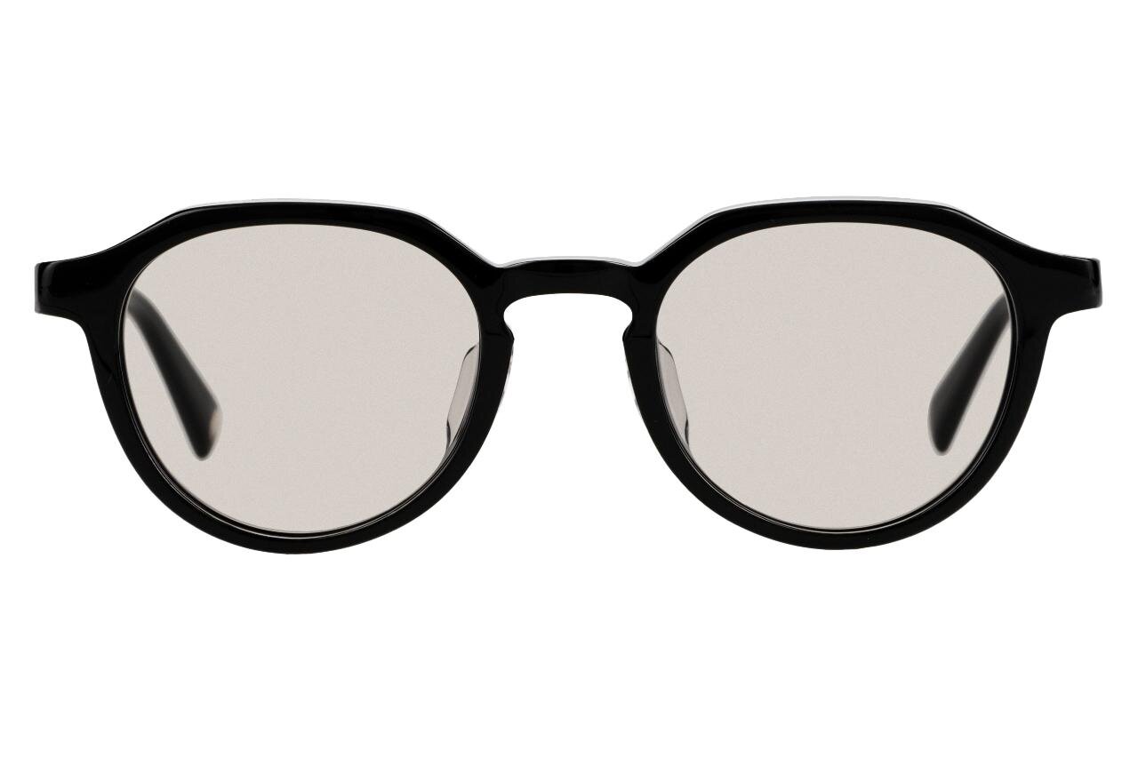 Zoff×マルゥ ユナイテッドアローズ、細めメタルフレームのメガネ＆淡いカラーサングラス｜写真12