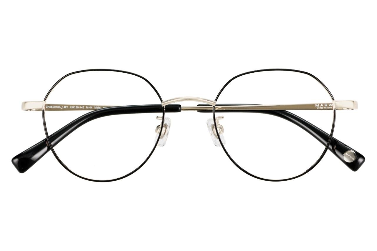 Zoff×マルゥ ユナイテッドアローズ、細めメタルフレームのメガネ＆淡いカラーサングラス｜写真16