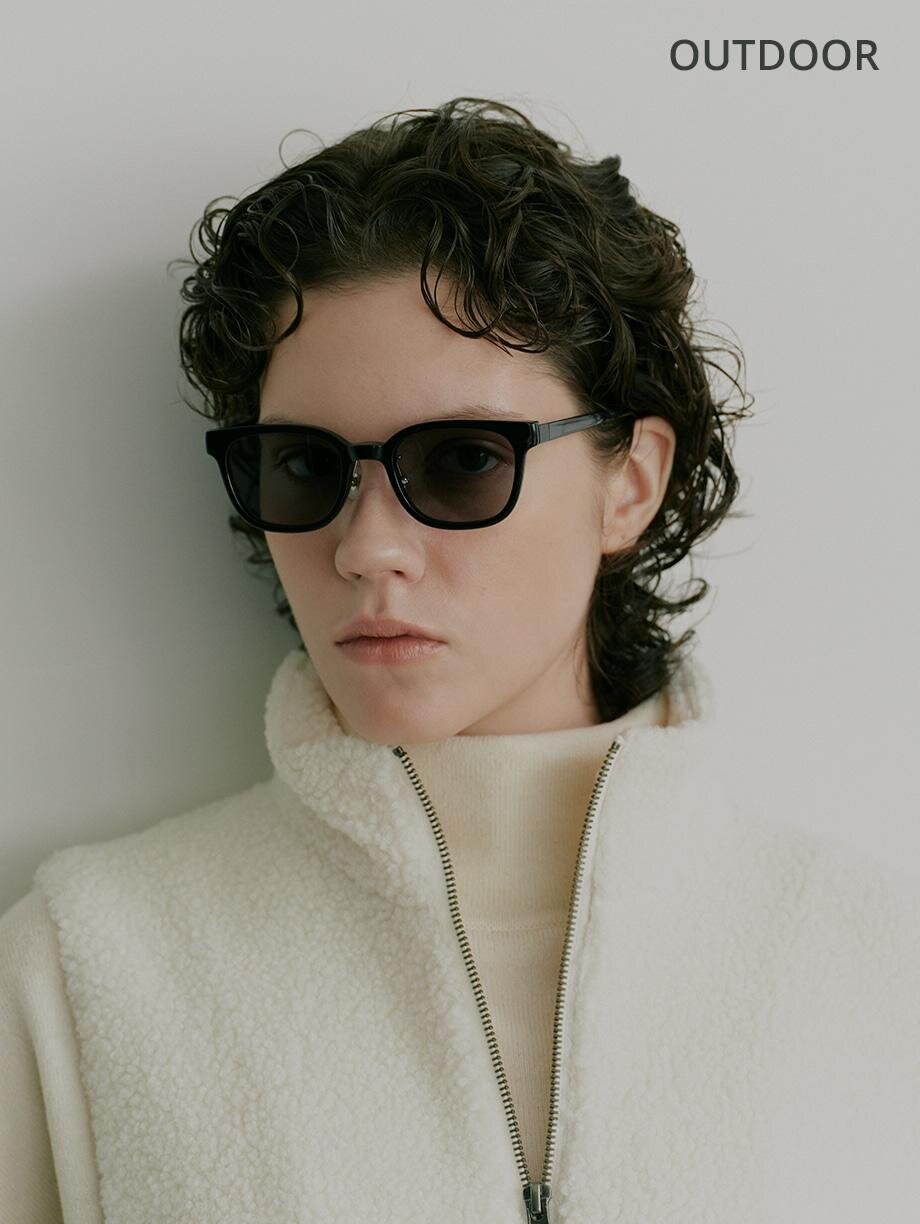 Zoff×マルゥ ユナイテッドアローズ、細めメタルフレームのメガネ＆淡いカラーサングラス｜写真8