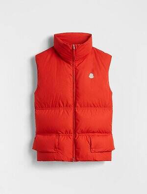 ジル サンダー ＋ モンクレールのダウンジャケット、クリーンなラインのブルゾンやふんわり軽量アウター｜写真3