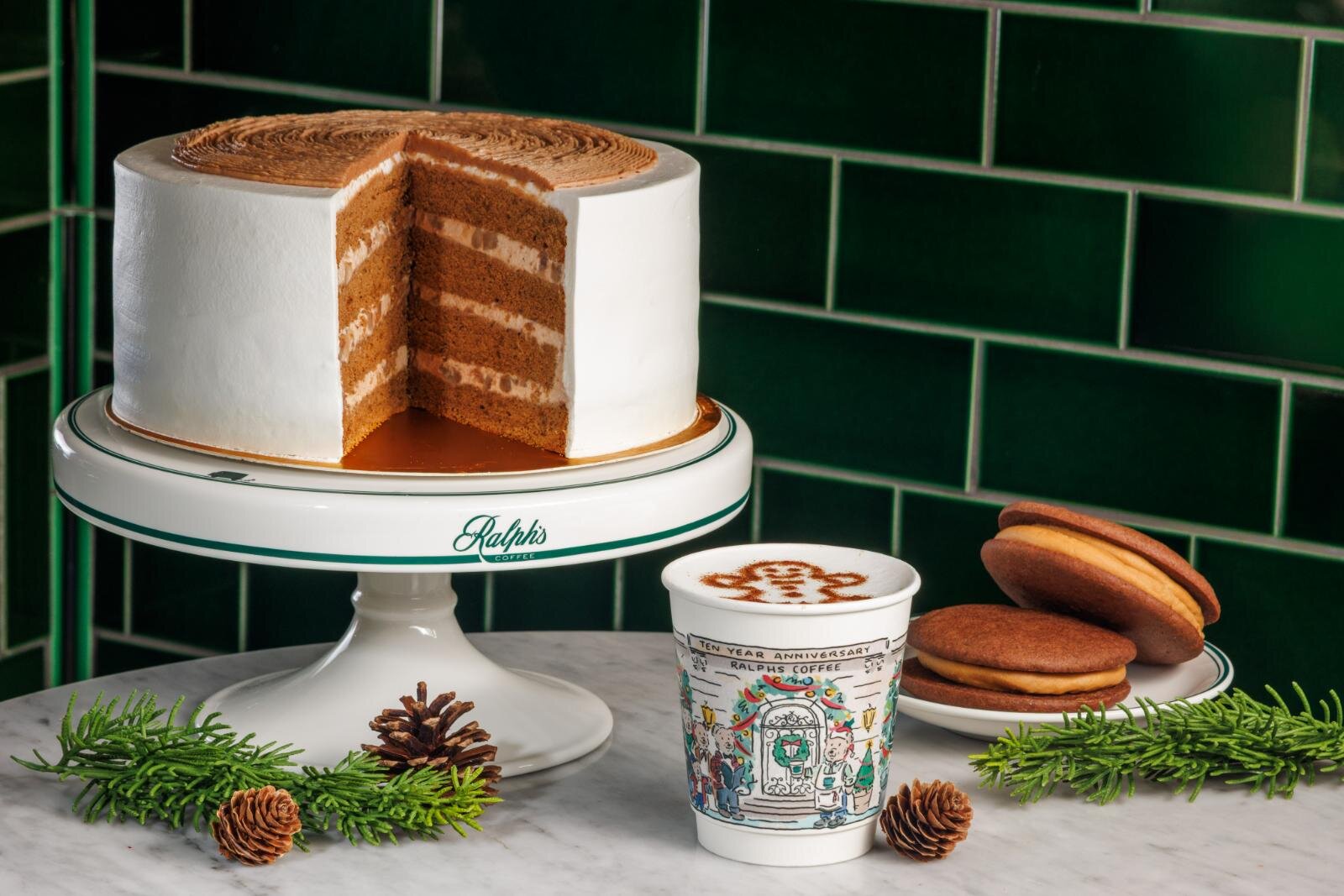 ラルフズ コーヒー、クリスマス限定ジンジャーブレッドラテ＆紅茶香る"マロン尽くし”ケーキ
