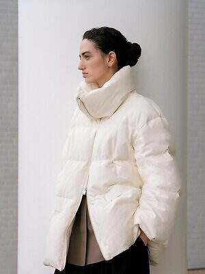 プラステ×ハルノブムラタ第2弾、カシミア混ロングコート&“シルエット自在”なダウンジャケット|写真19